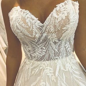Ballgown Wedding Dress